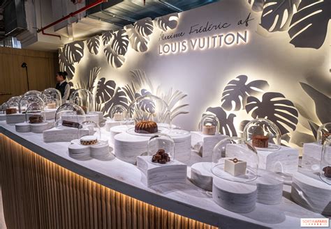 louis vuitton cafe in paris.